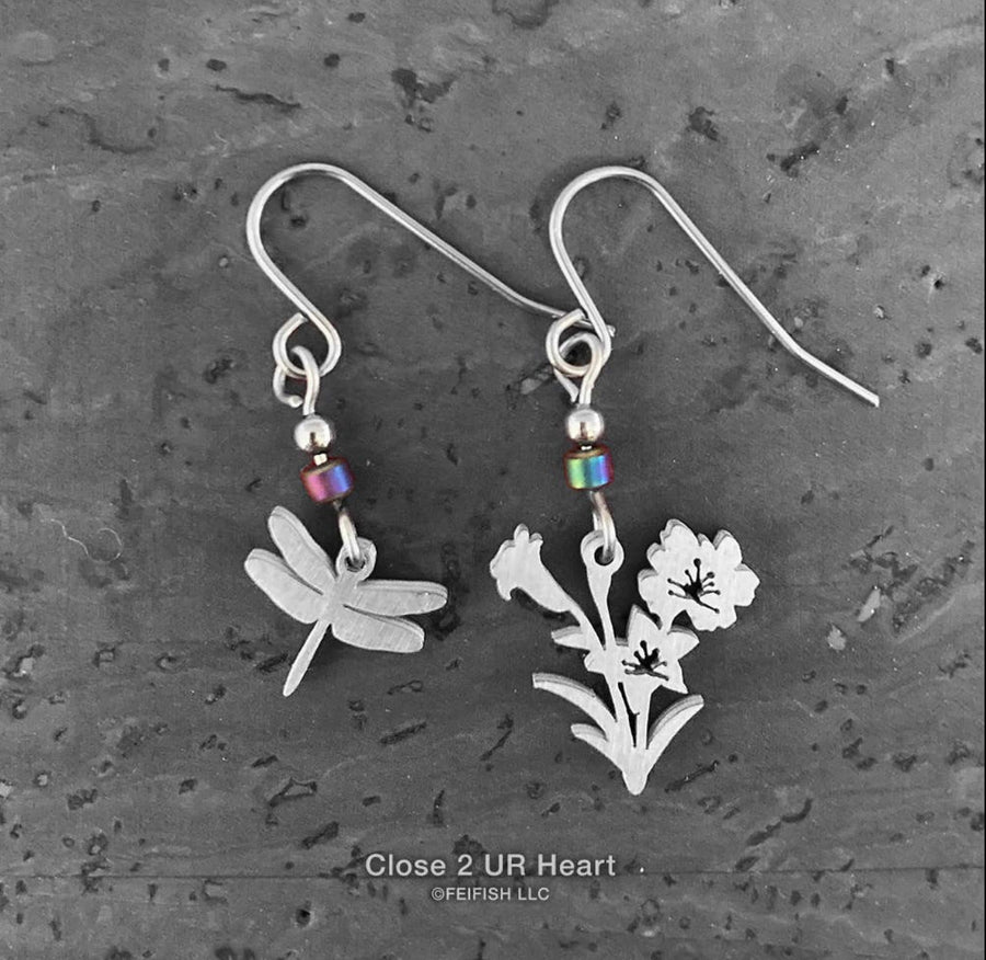 Dragonfly and Flowers Earrings - The Irritable Pelican Artisan Gallery