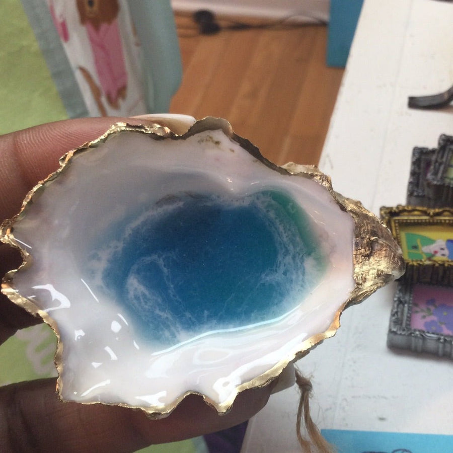 Resin8 Art Savannah Small Oyster Shell - The Irritable Pelican Artisan Gallery