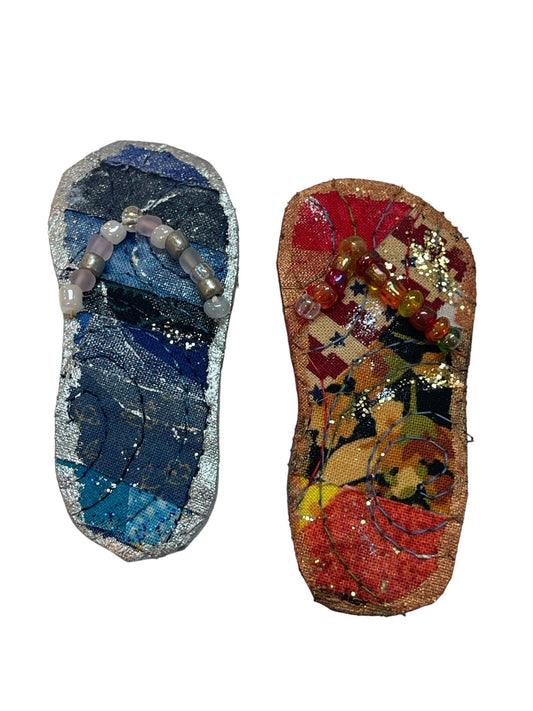Signature Fabric Flip-Flop Pin - The Irritable Pelican Artisan Gallery